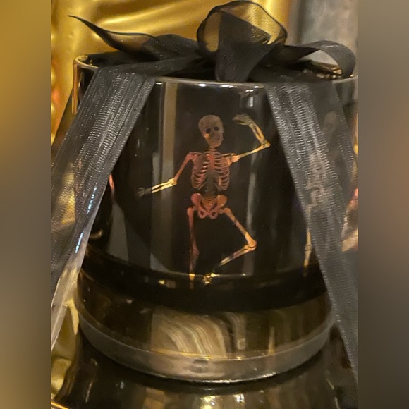 ELEGANCE NWOT Skeletons Cup And Saucer Set Black W/Gold Trim 🖤💛💀💛🖤 - Picture 2 of 8